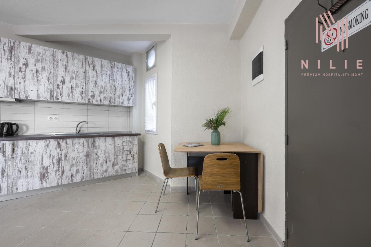 Bauhaus Apartment Солун Екстериор снимка